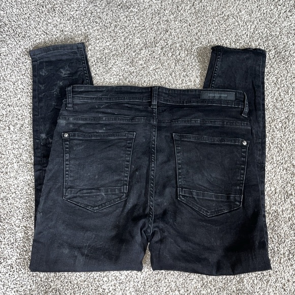 Zara Men’s Skinny Jeans. Bleached wash over Dark Denim - Picture 2 of 4